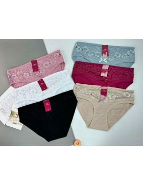 Majtki damskie bawełnianez koronką XL-3XL MCT02